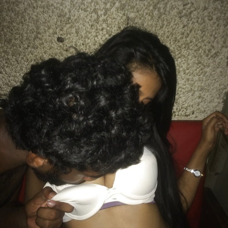 Young Lankan Girl Nivisha (18).jpg