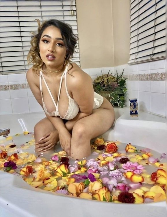 Rakhi OF (6).jpeg