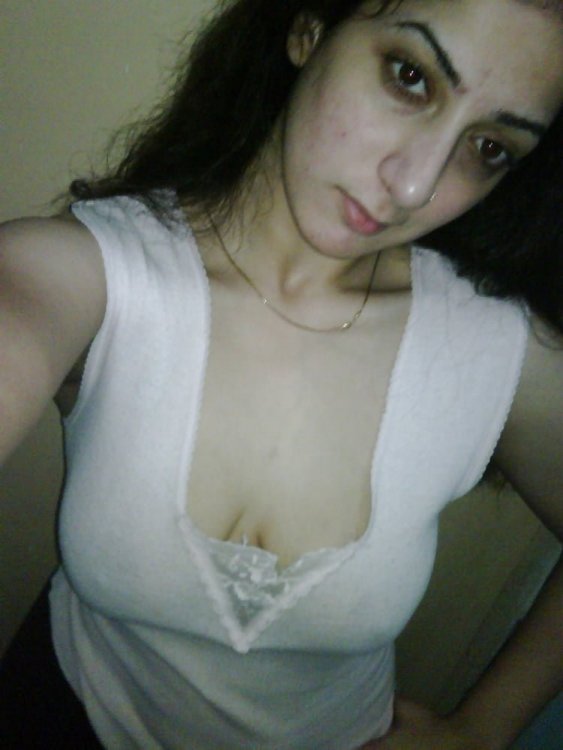 FF_BustyBPaki (12).jpg