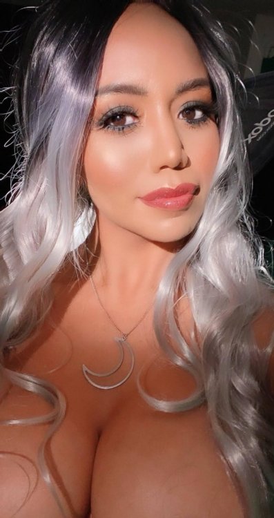 Mujer Luna Bella (11).jpg