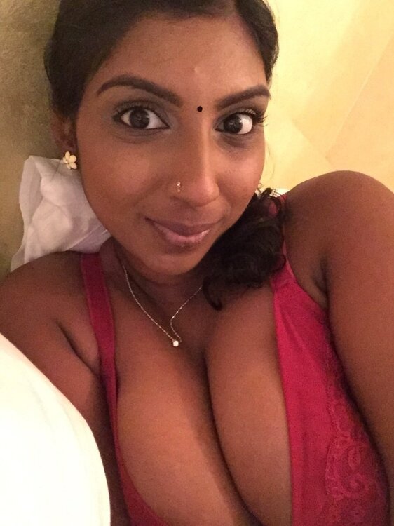 NRI Indian Girl Priya Pics - 032.jpg